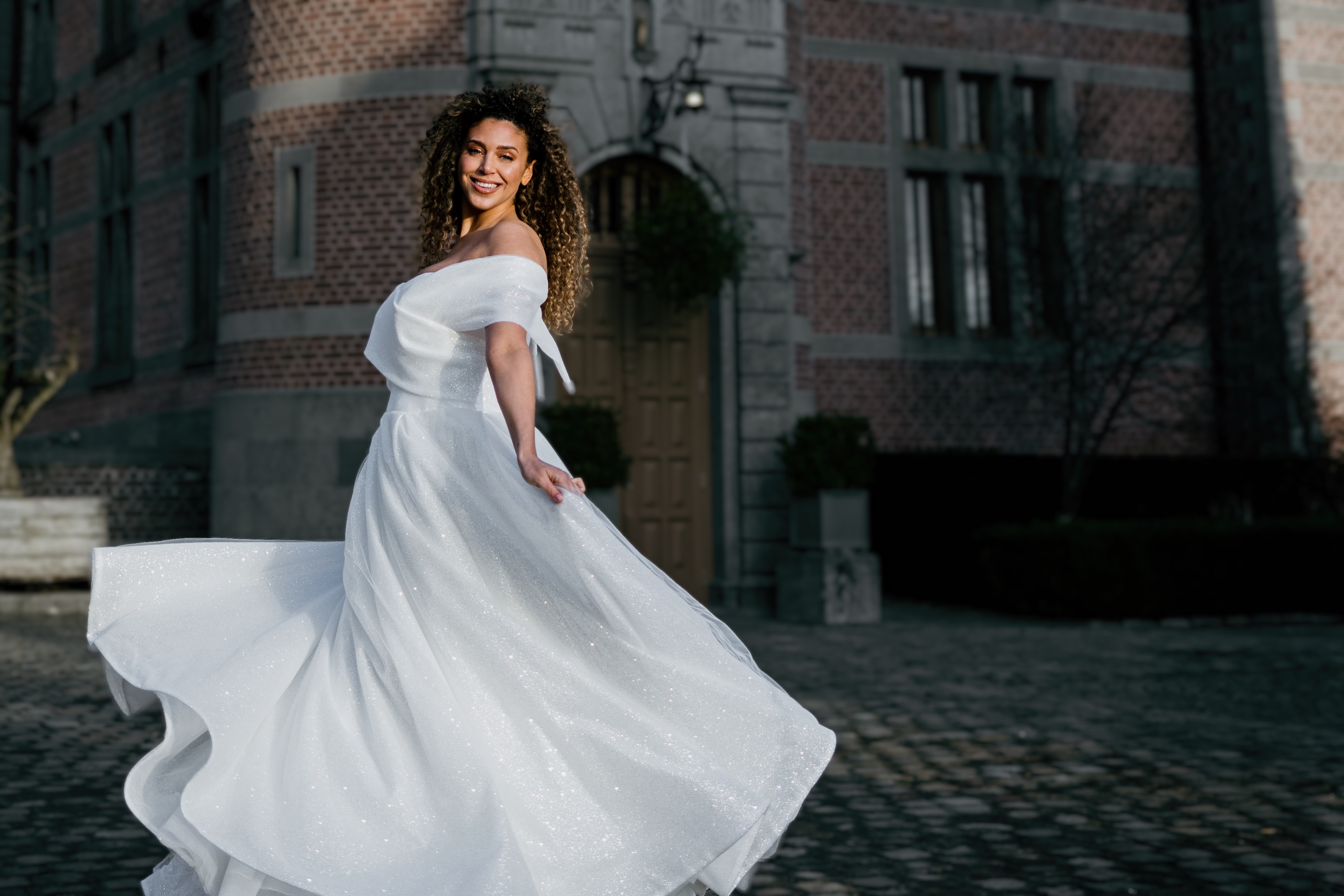 Plus size wedding dresses: a complete guide